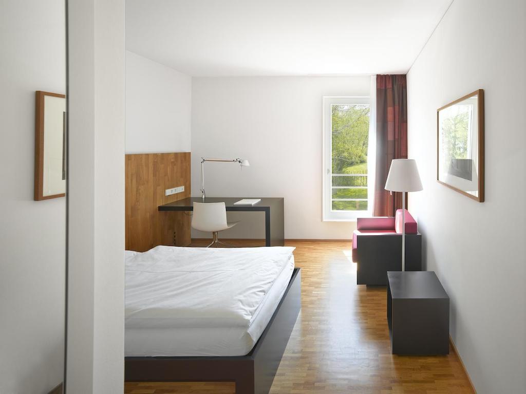Tagungszentrum Evangelische Akademie Bad Boll Buitenkant foto
