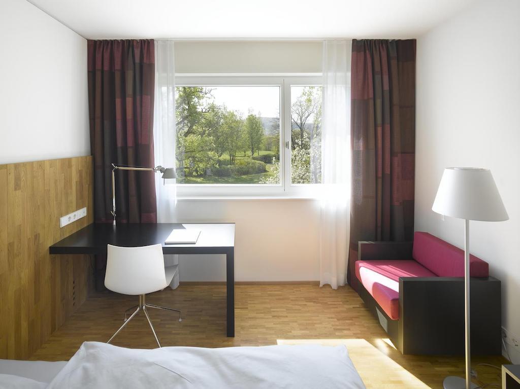 Tagungszentrum Evangelische Akademie Bad Boll Kamer foto